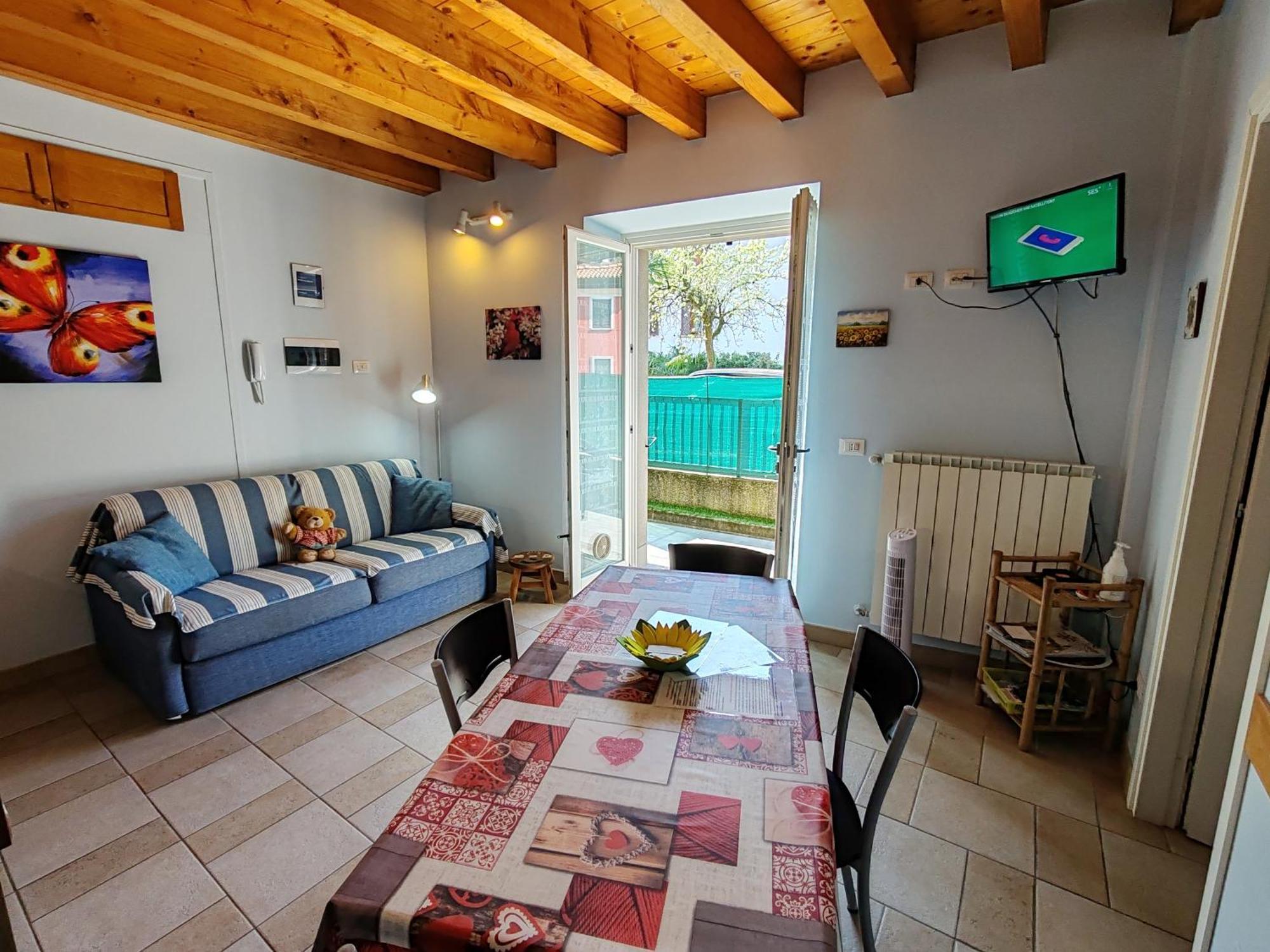 Residenza Silvana Apt A Cielo On The Ground Floor With Parking Verbania Exterior foto