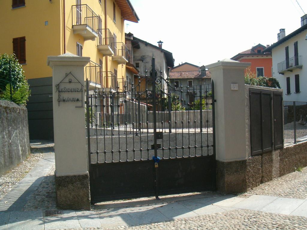 Residenza Silvana Apt A Cielo On The Ground Floor With Parking Verbania Zimmer foto